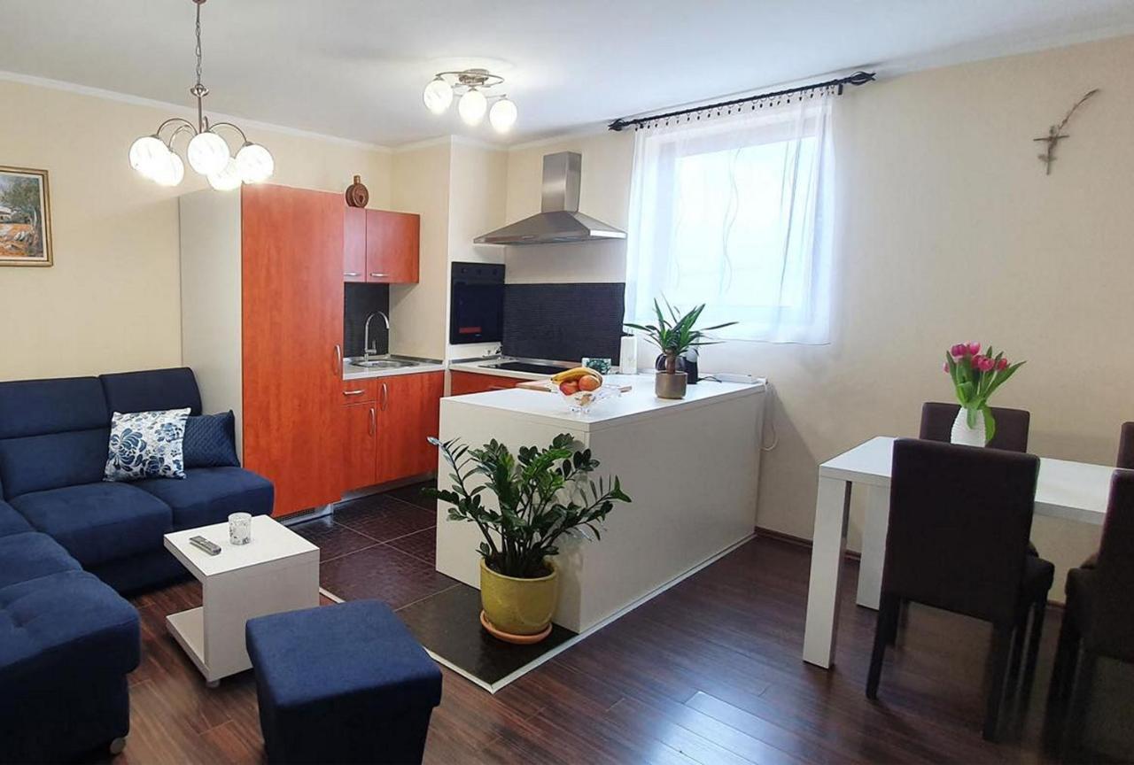 Apartments Tb Porat  Luaran gambar