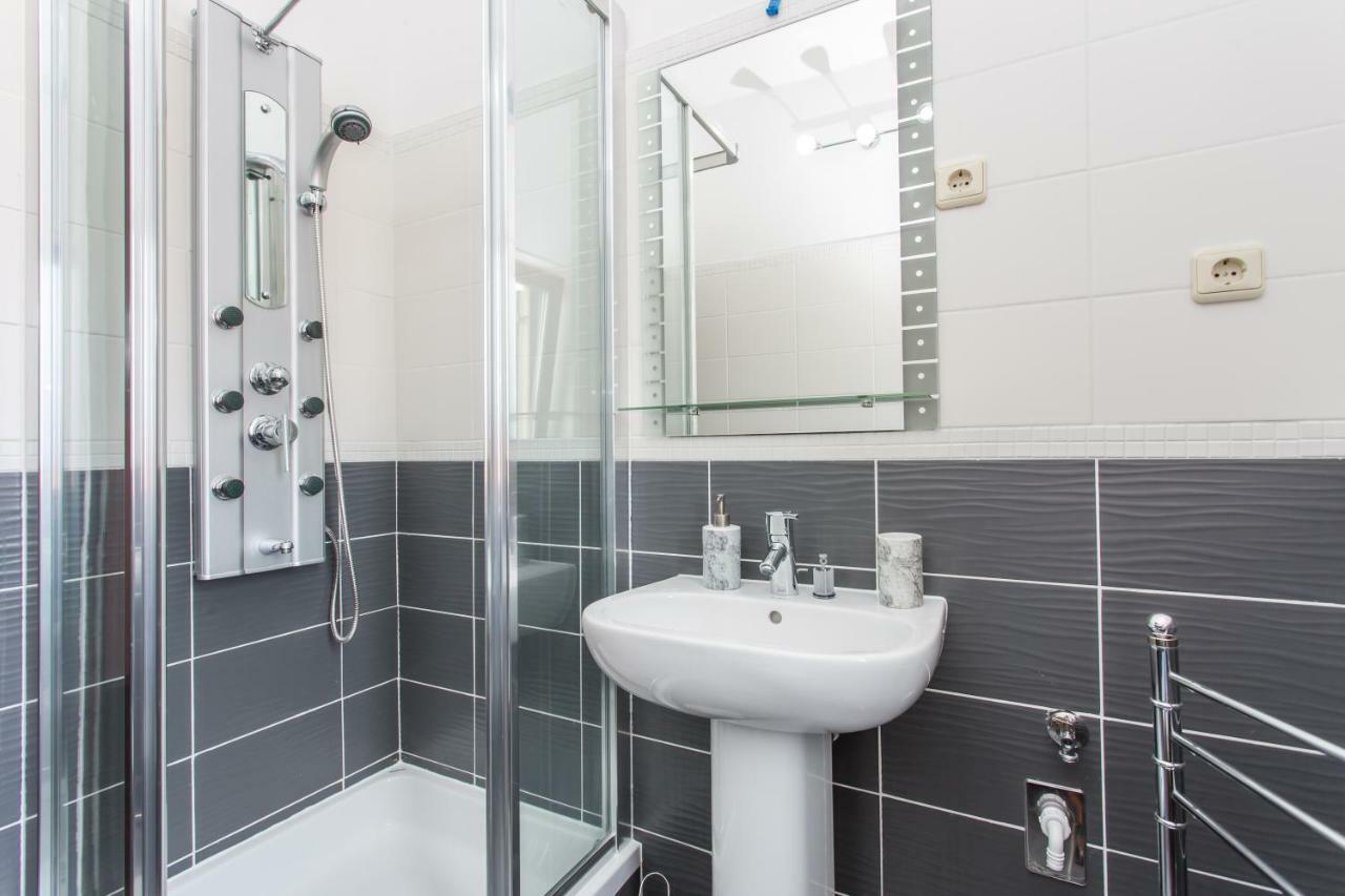 Apartments Tb Porat  Luaran gambar